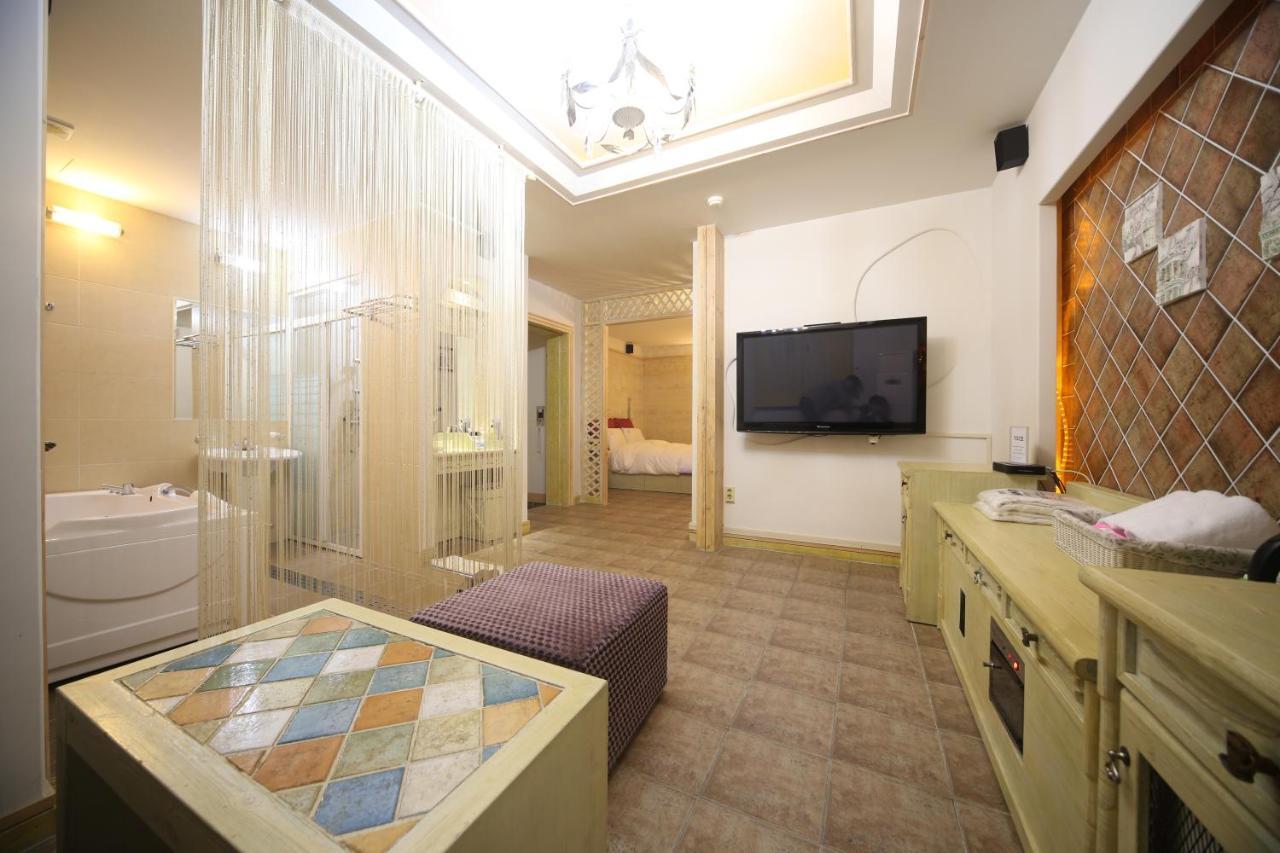Dubai Hotel دايجون المظهر الخارجي الصورة